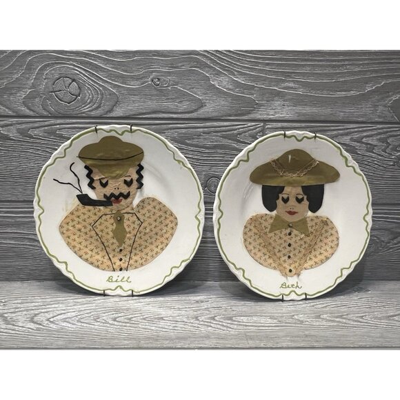 Folk Art 1950s His & Hers Portraits Vintage MCM Plates Beth & Bill Kitschy Decor - Picture 1 of 13
